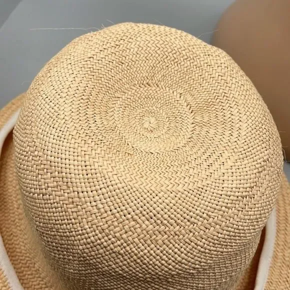 Hand crafted Andrea Stuart straw hat. - Picture 8 of 8